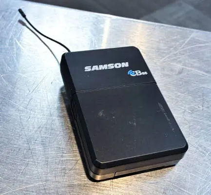 Samson Concert 88x Wireless Headset Microphone System (D: 542 to 566 MHz) 2